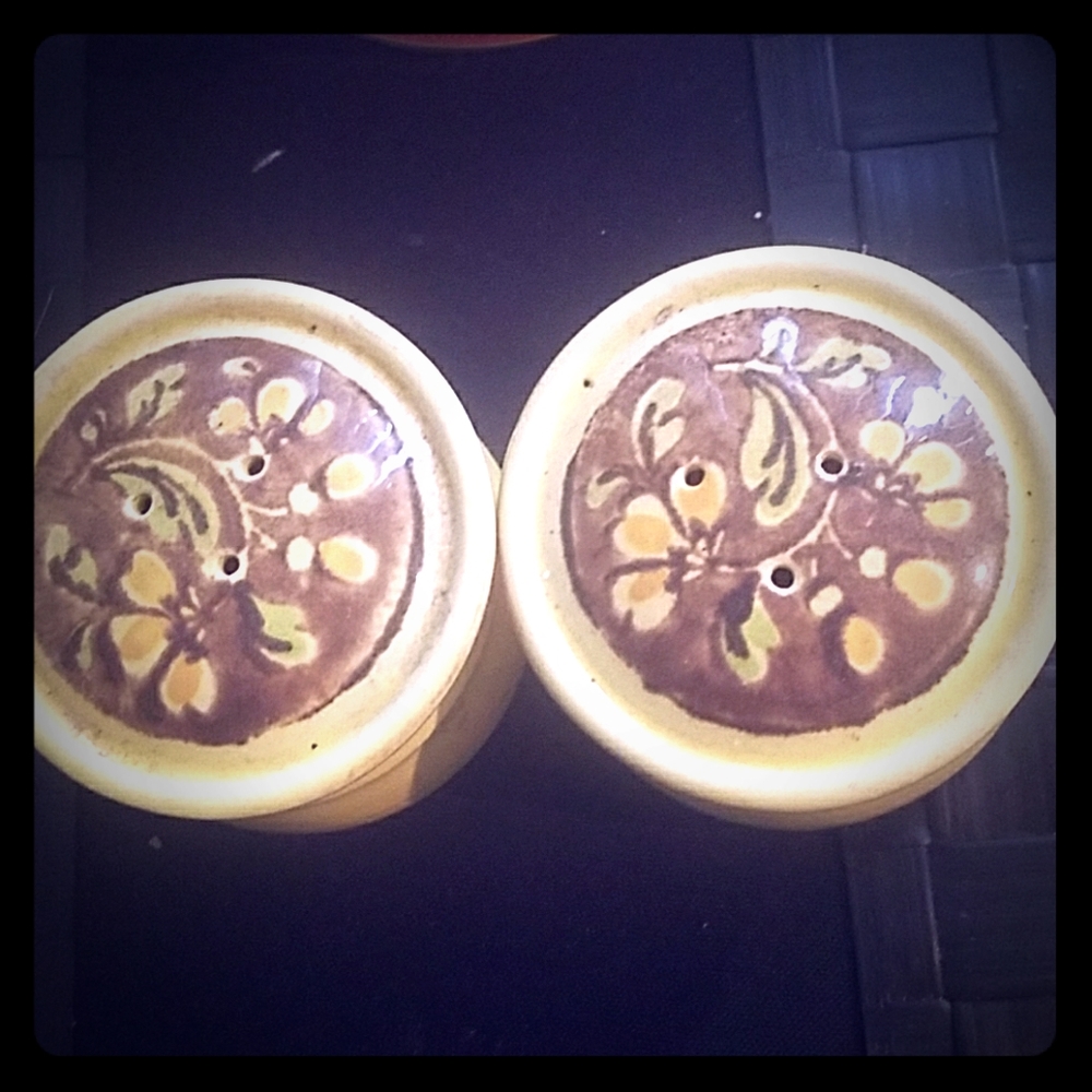 vintage salt and pepper shakers